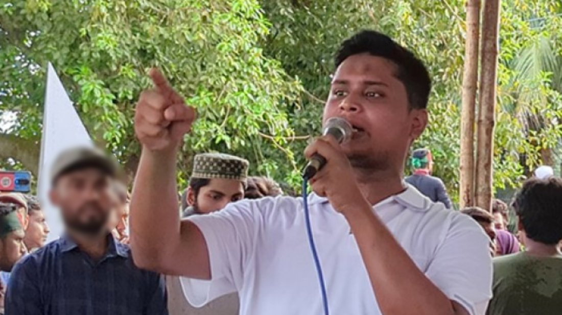 ষড়যন্ত্র করে থামানো যাবে না, আ.লীগ নিষিদ্ধ করতেই হবে: হাসনাত আব্দুল্লাহ